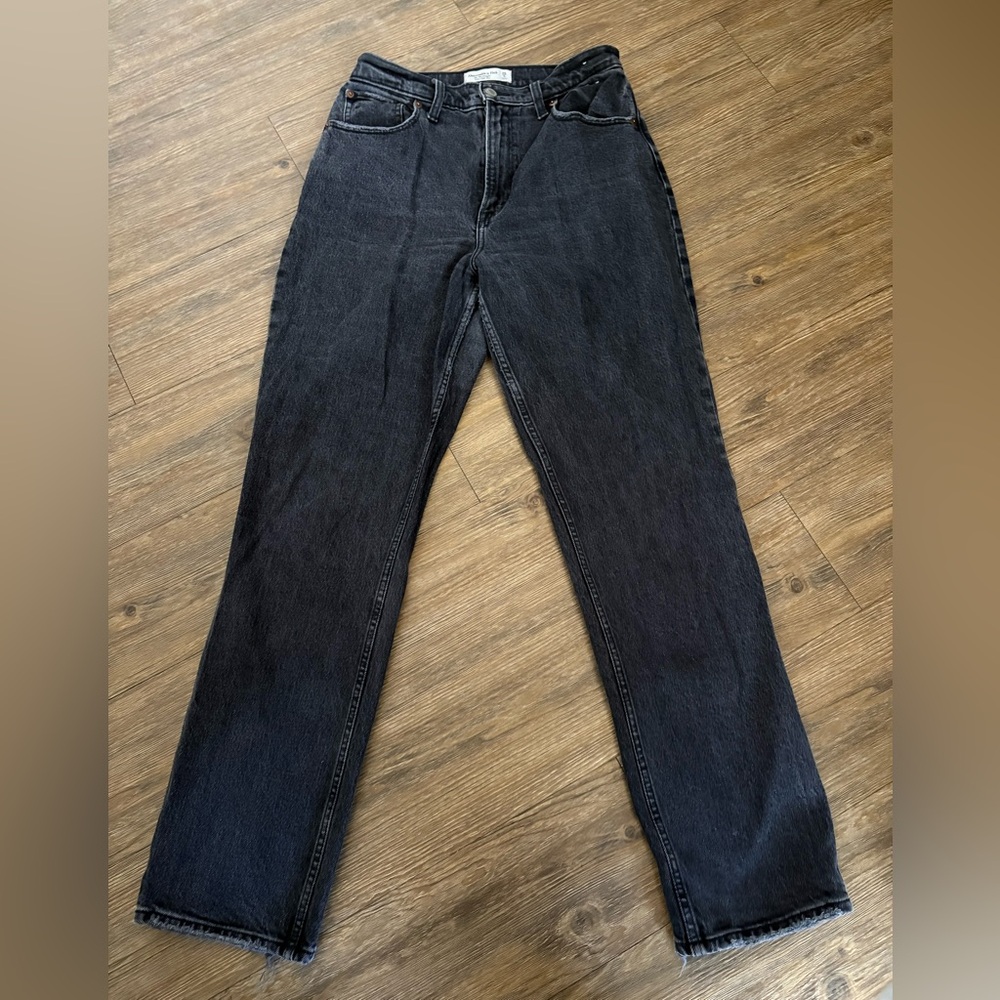 Abercrombie & Fitch The 90s Straight Ultra High Rise Curve Love